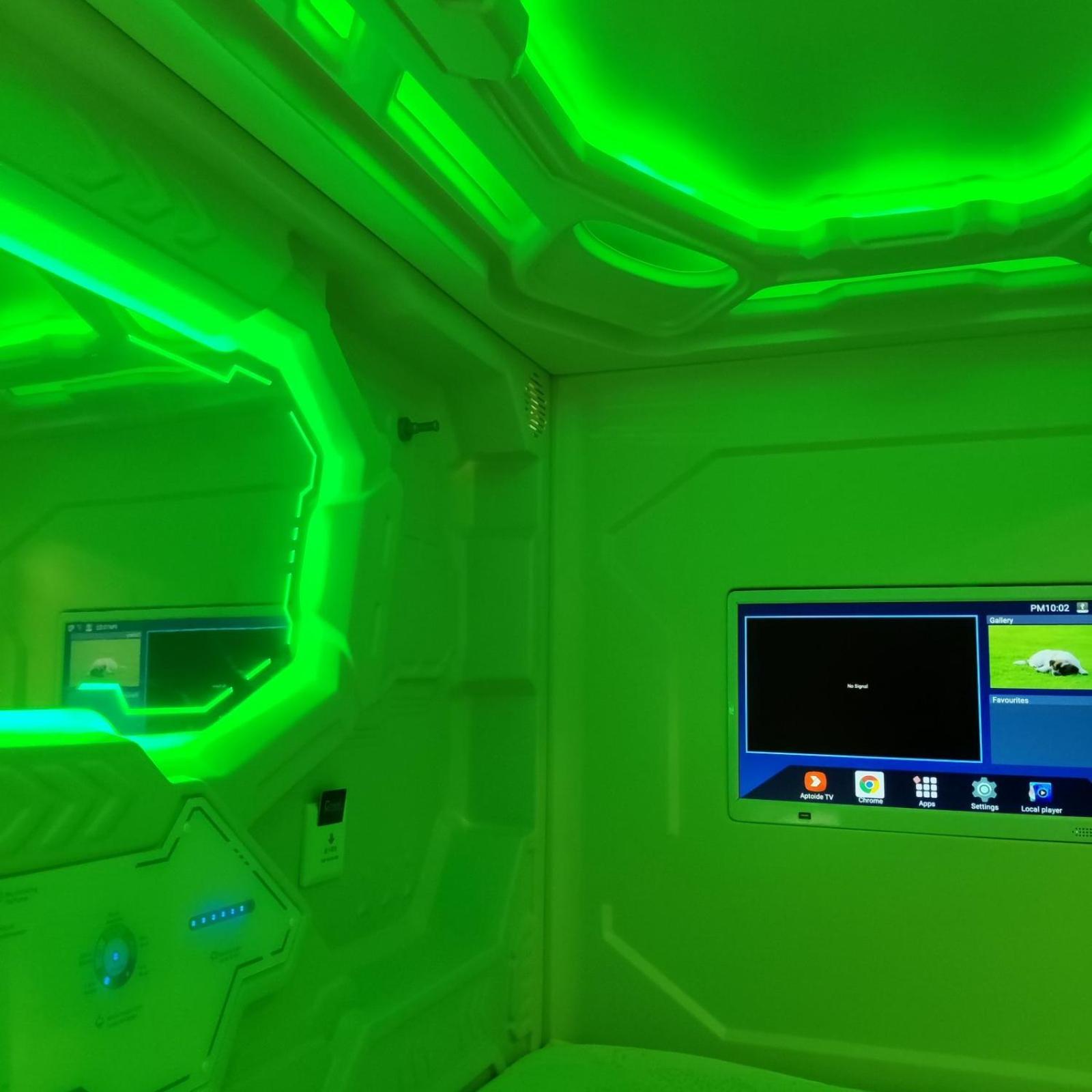 Hotel Cosmos Capsule Coworking Londres Exterior foto